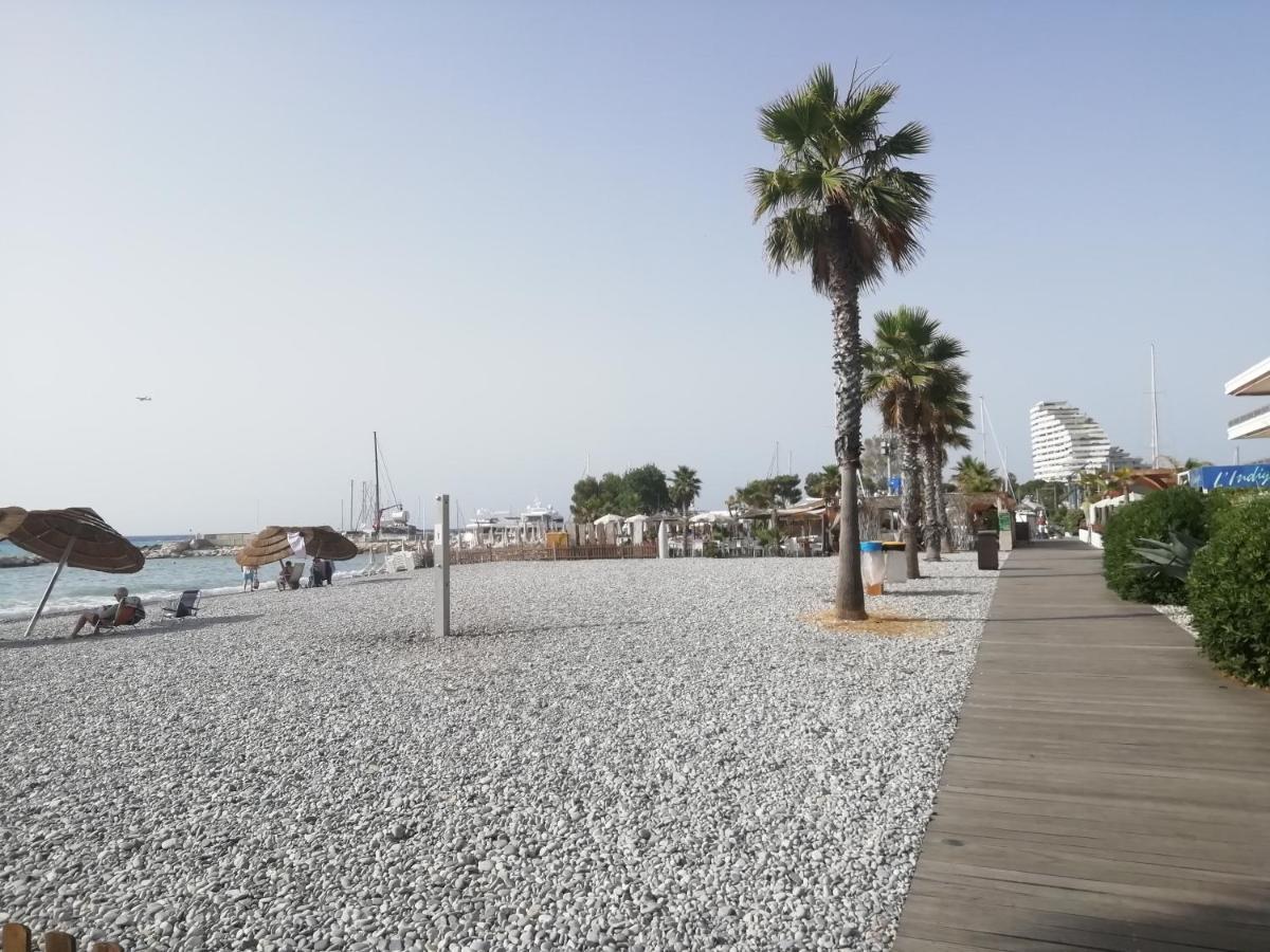 Cote D'azur Joli 50m Plage, Climatisation , Parking. Villeneuve-Loubet