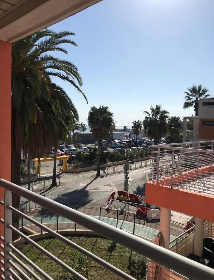 Apartment Cote D'azur Joli 50m Plage, Climatisation , Parking. Villeneuve-Loubet